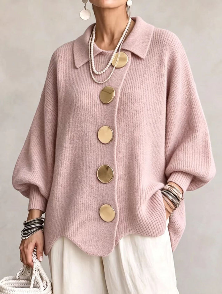 Oversize Strickjacke Mit Kragen Und Grossen Metallknöpfen