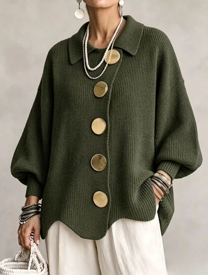 Oversize Strickjacke Mit Kragen Und Grossen Metallknöpfen